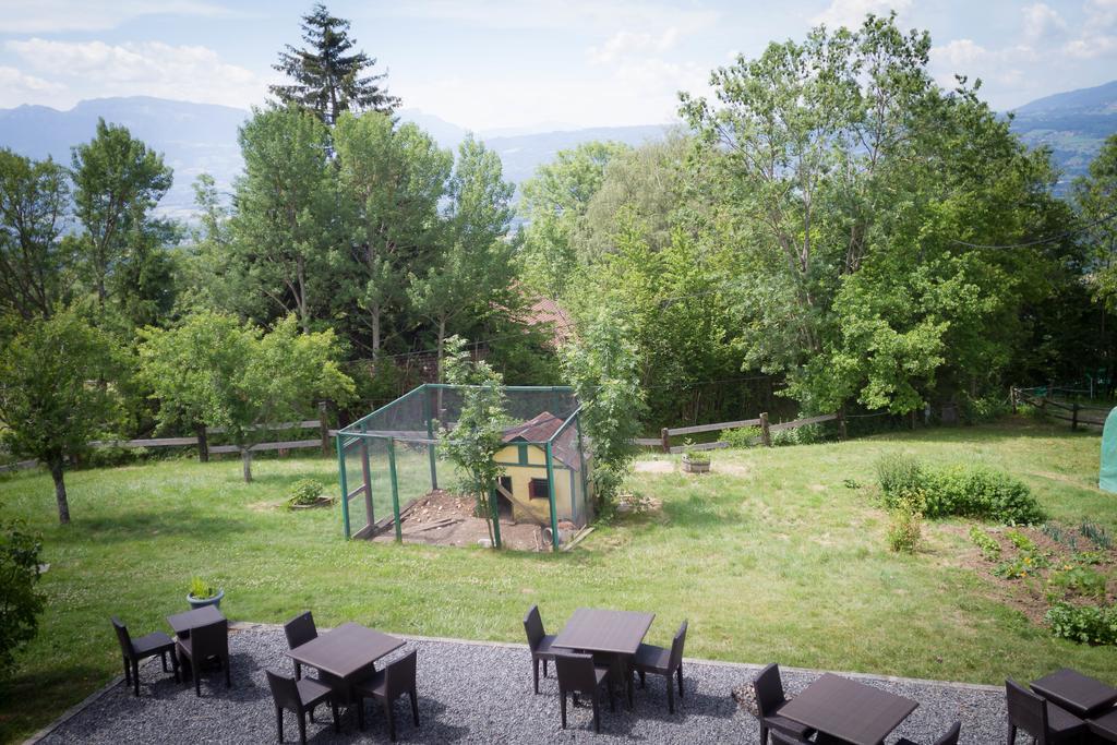Le Bonheur Dans Le Pre Hotel Lucinges Екстериор снимка